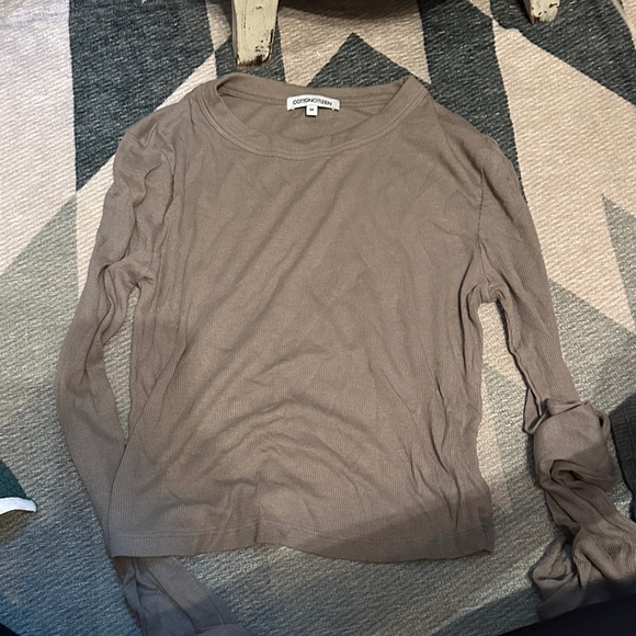 Cotton Citizen Tops - Cotton citizen army green Long Sleeve ribbed crop Top
